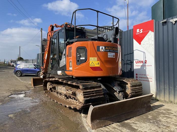 Used HITACHI ZX135 USBL-6