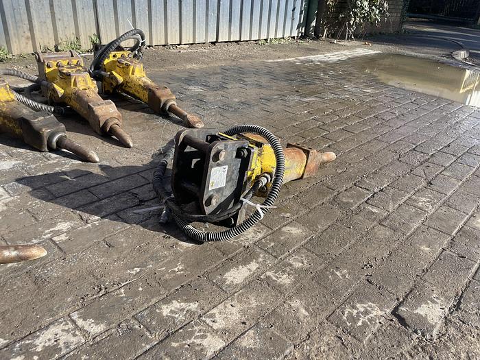 Used ATLAS COPCO SB102