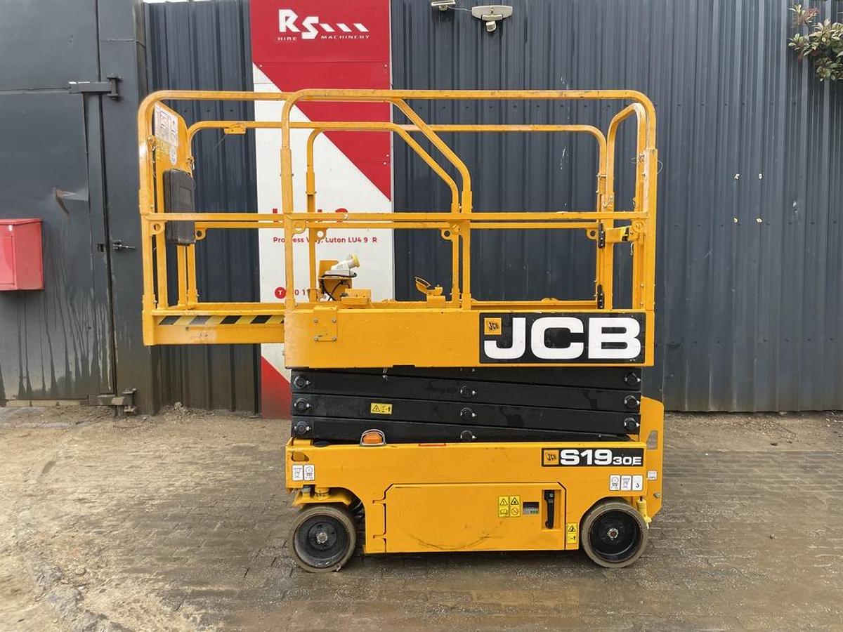 Used JCB S1930E 8m Electric Scissor Lift