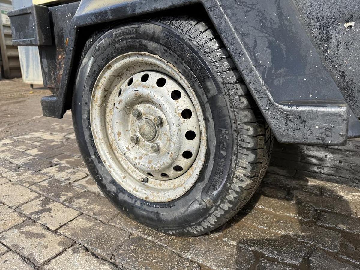 Used Doosan 7/26E 2.5 m3/min Compressor