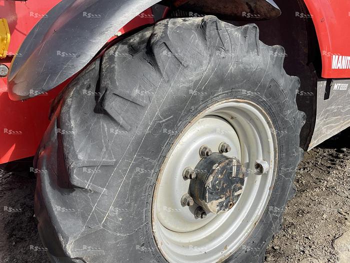 Used MANITOU MT1335