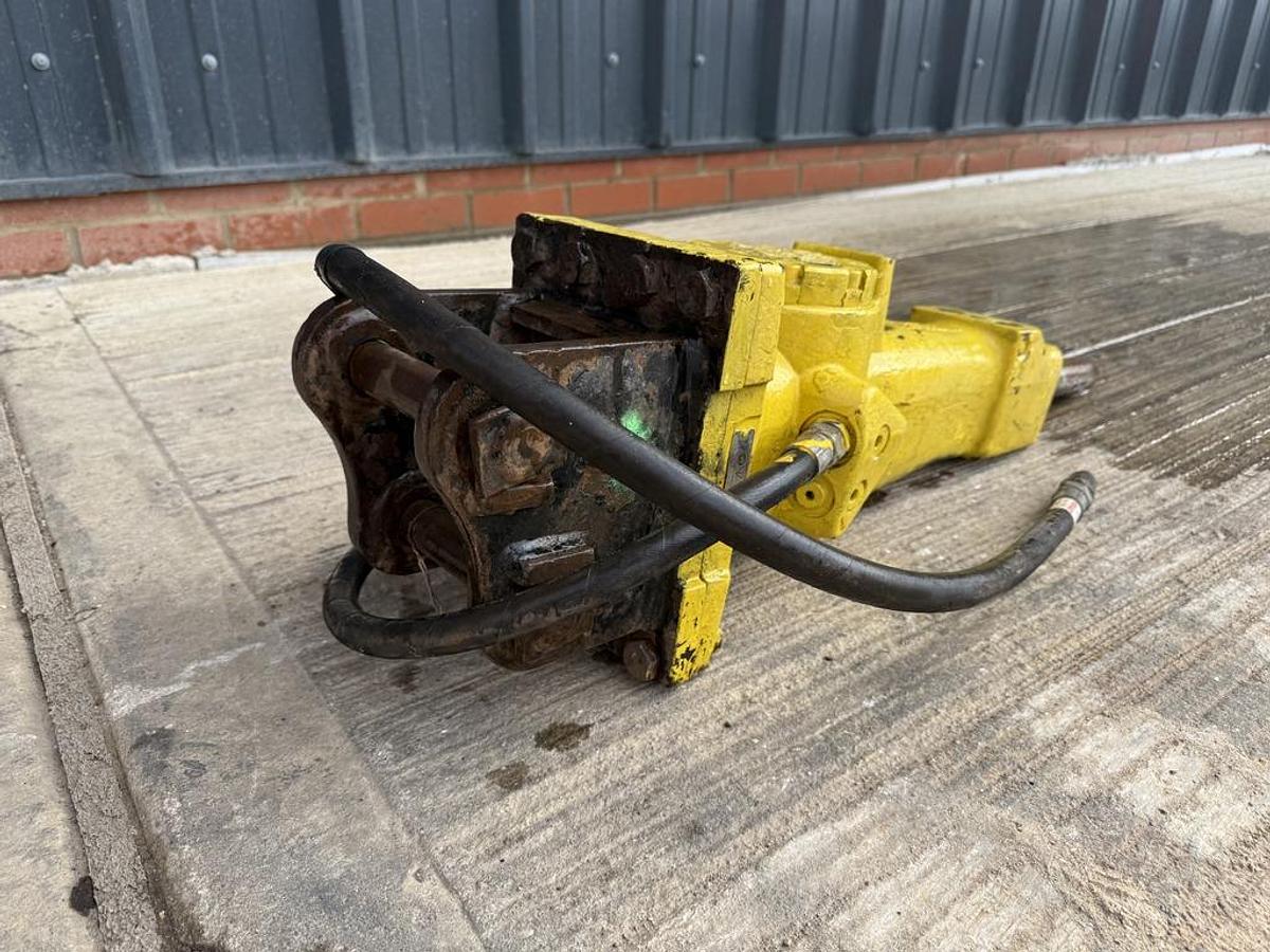 Used Epiroc SB 102 1,1 - 3,0 t Hydraulic Breaker