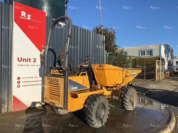 Used THWAITES 3 TONNE SWIVEL