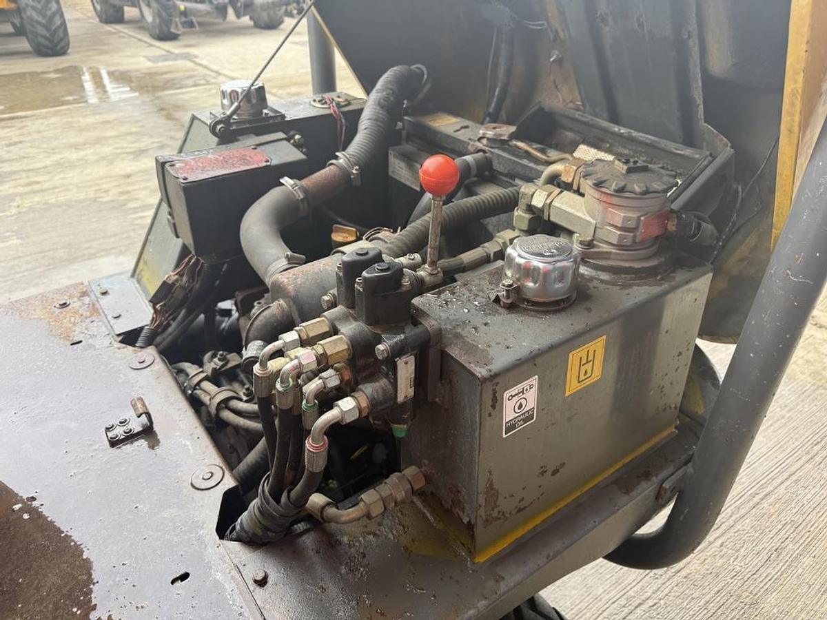 Used Lifton 850 High Tip Dumper