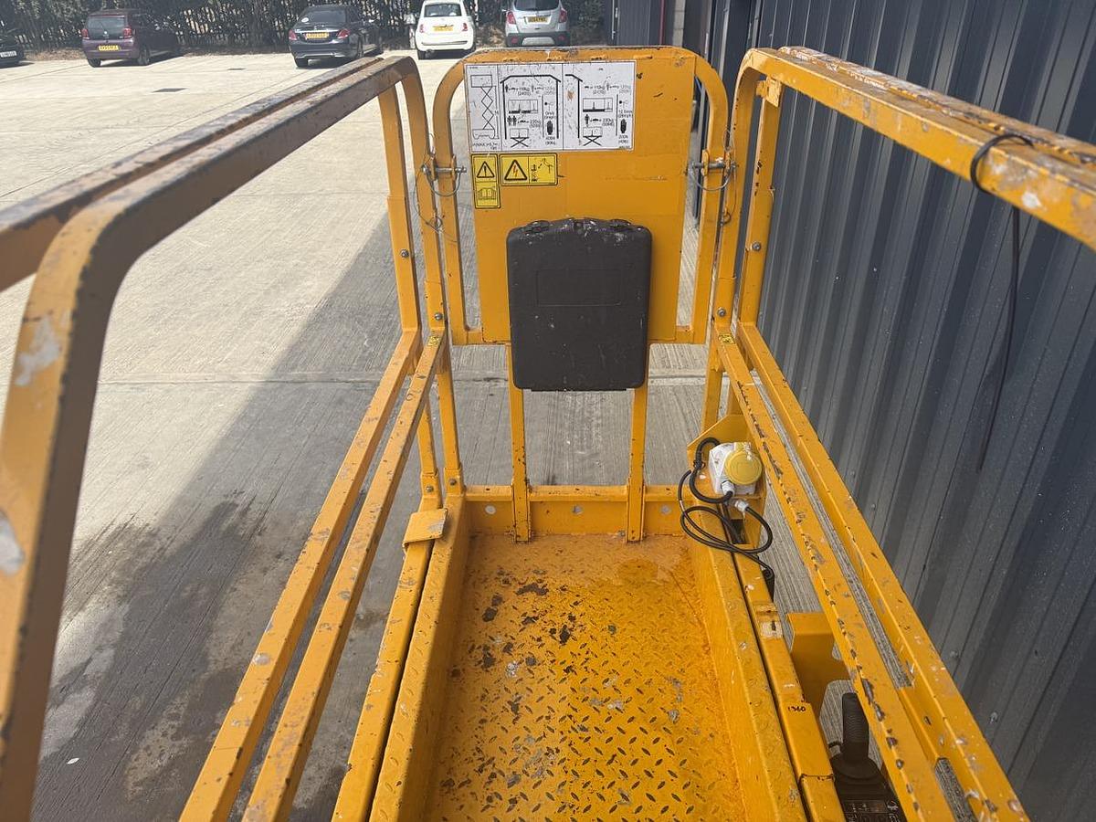 Used 2022 JCB S1930E
