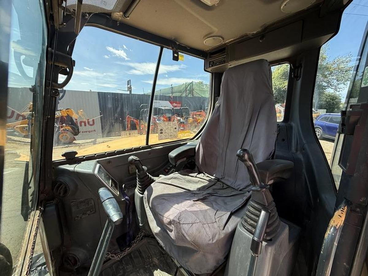 Used HYUNDAI ROBEX 60CR-9