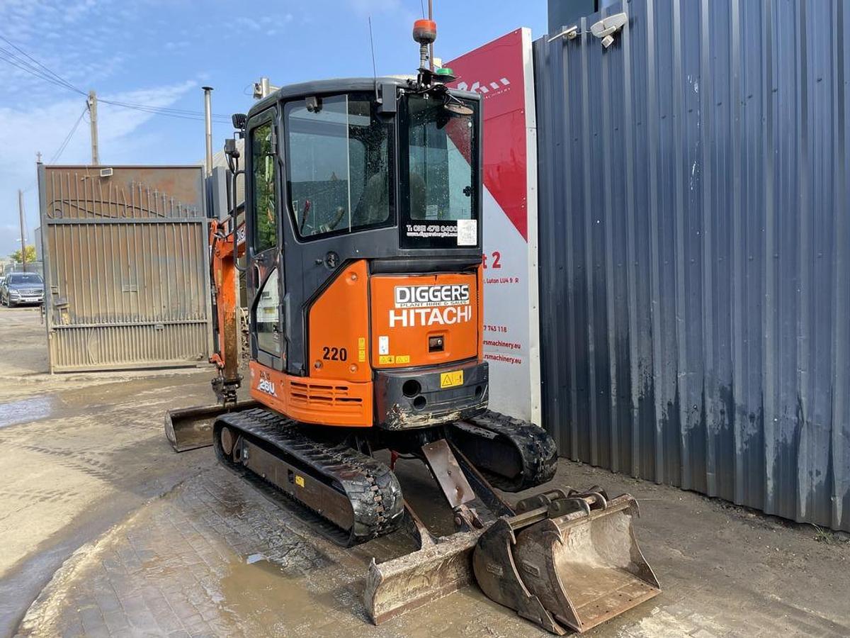 Used Hitachi ZX26 U-6 CR 2.7t Mini Excavator