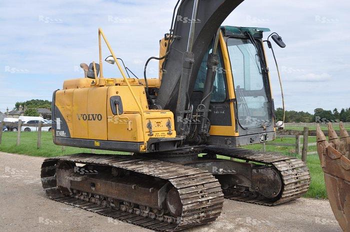Used VOLVO EC140B LC