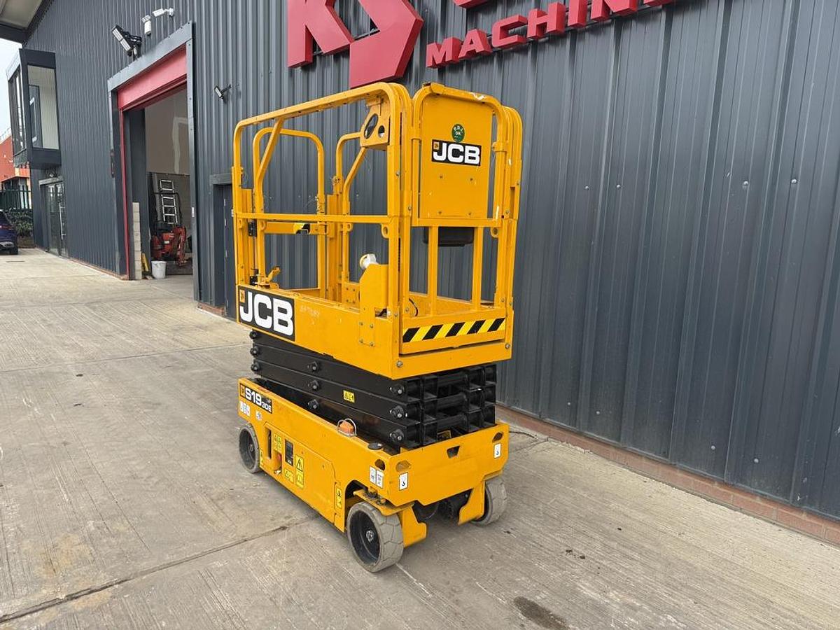Used JCB S1930E 8m Electric Scissor Lift