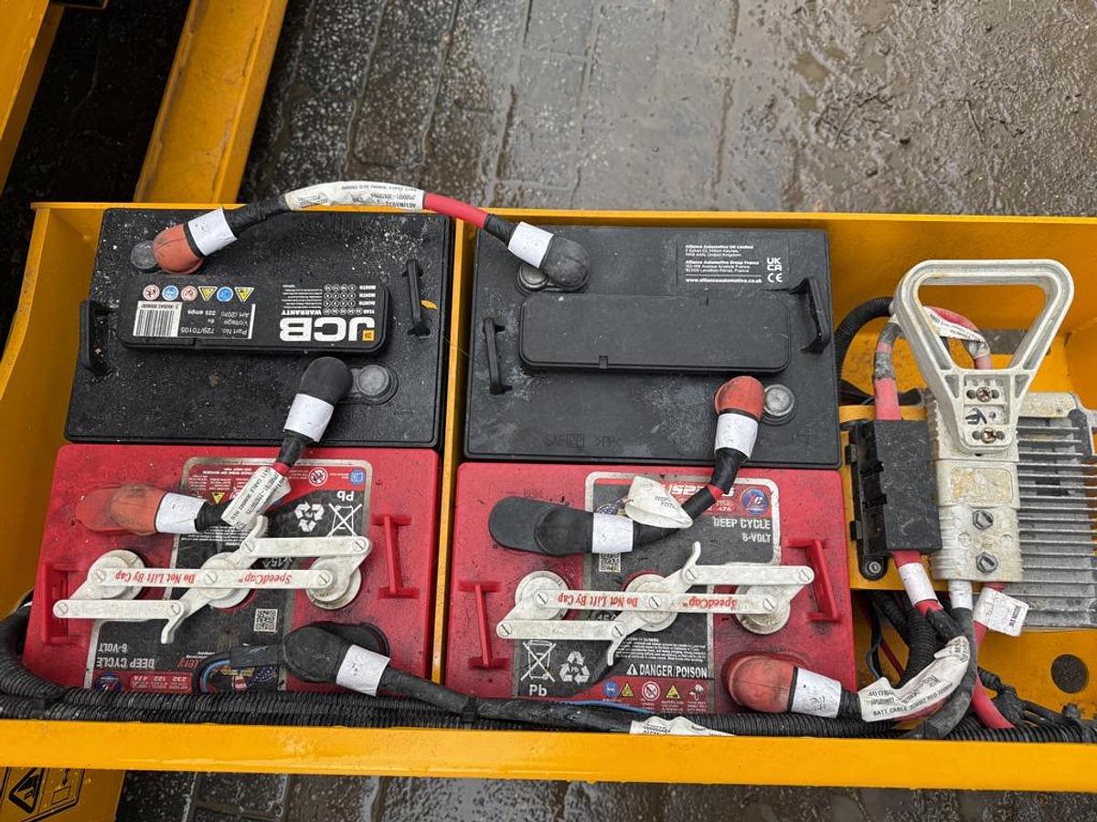 Used JCB S2632E 10m Electric Scissor Lift