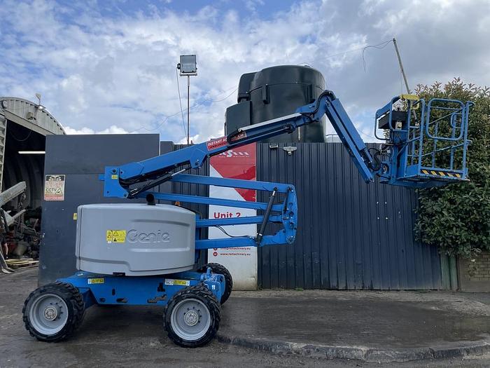 Used GENIE Z-45/25J