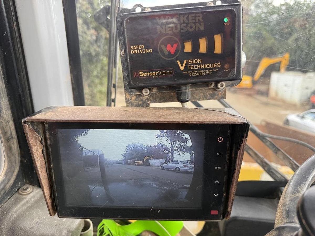 Used Wacker Neuson DW90 9 Ton Swivel Dumper