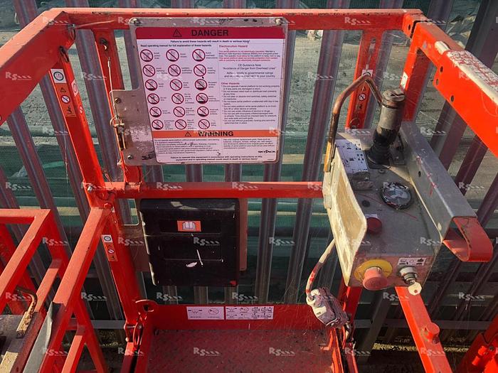 Used SKYJACK SJ III 3219