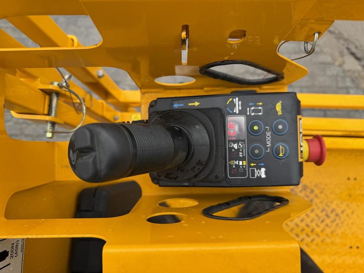 Used JCB S1930E 8m Electric Scissor Lift