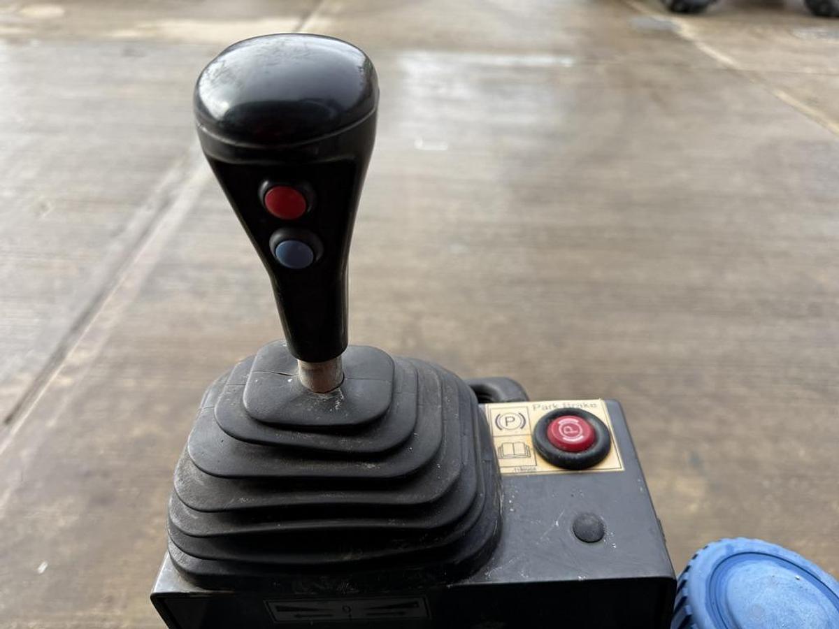 Used Ammann ARX 12 1.5t Roller