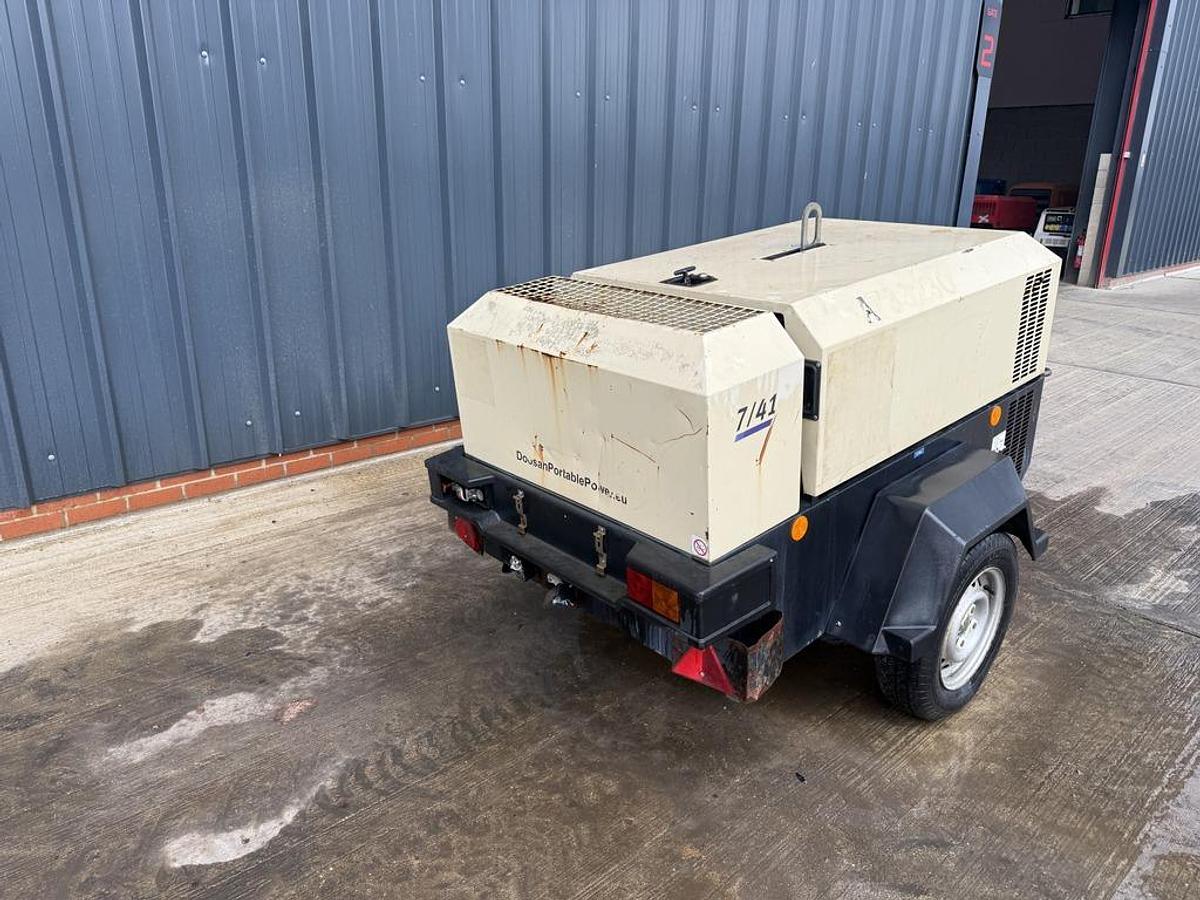 Used Doosan 7/41 4 m3/min Compressor
