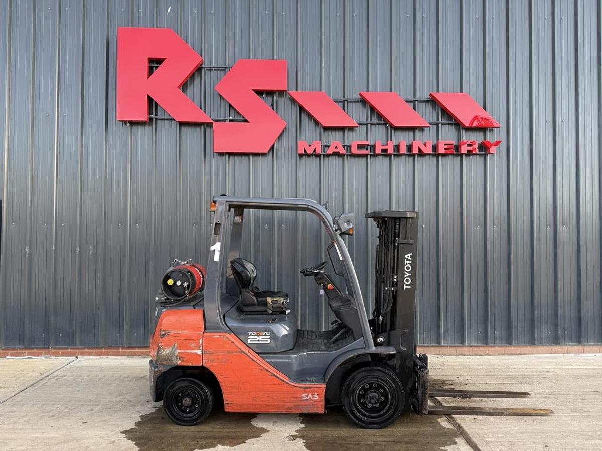 Used Toyota Tonero 2.5t LPG Forklift