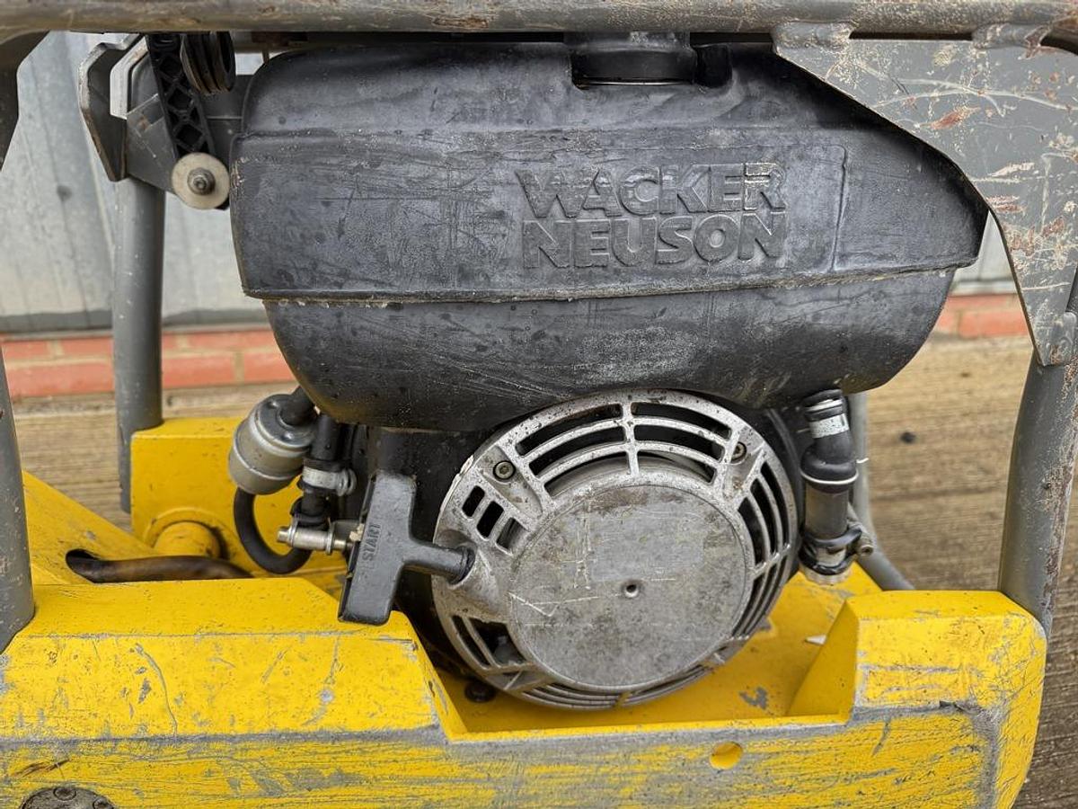 Used Wacker Neuson DPU2540H 160kg Plate Compactor