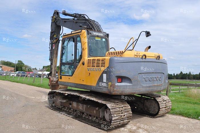 Used VOLVO EC140B LC