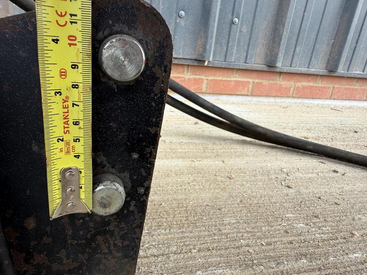 Used Socomec DMS 50 0,7 - 1,2 t Hydraulic Breaker