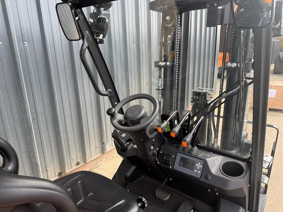 Used LiuGong CPD20 2t Electric Forklift