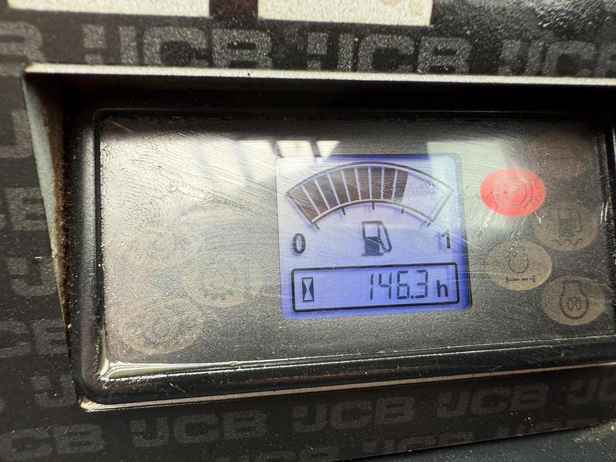 Used JCB 520-40 2t 4m Telehandler