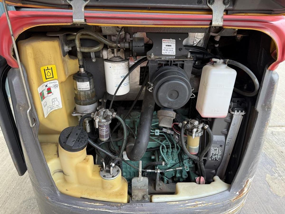 Used Volvo EC18D 1.8t Mini Excavator