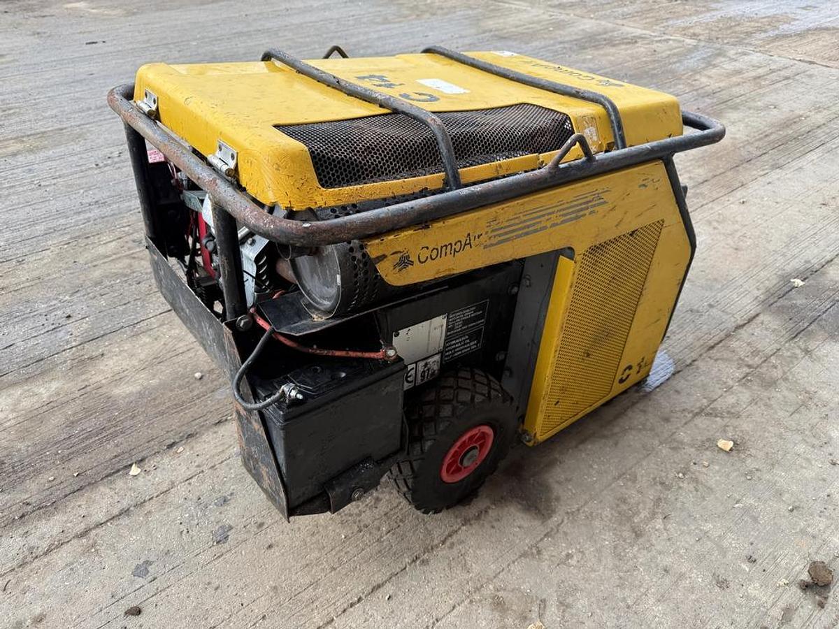 Used CompAir C14 1.4 m3/min Compressor