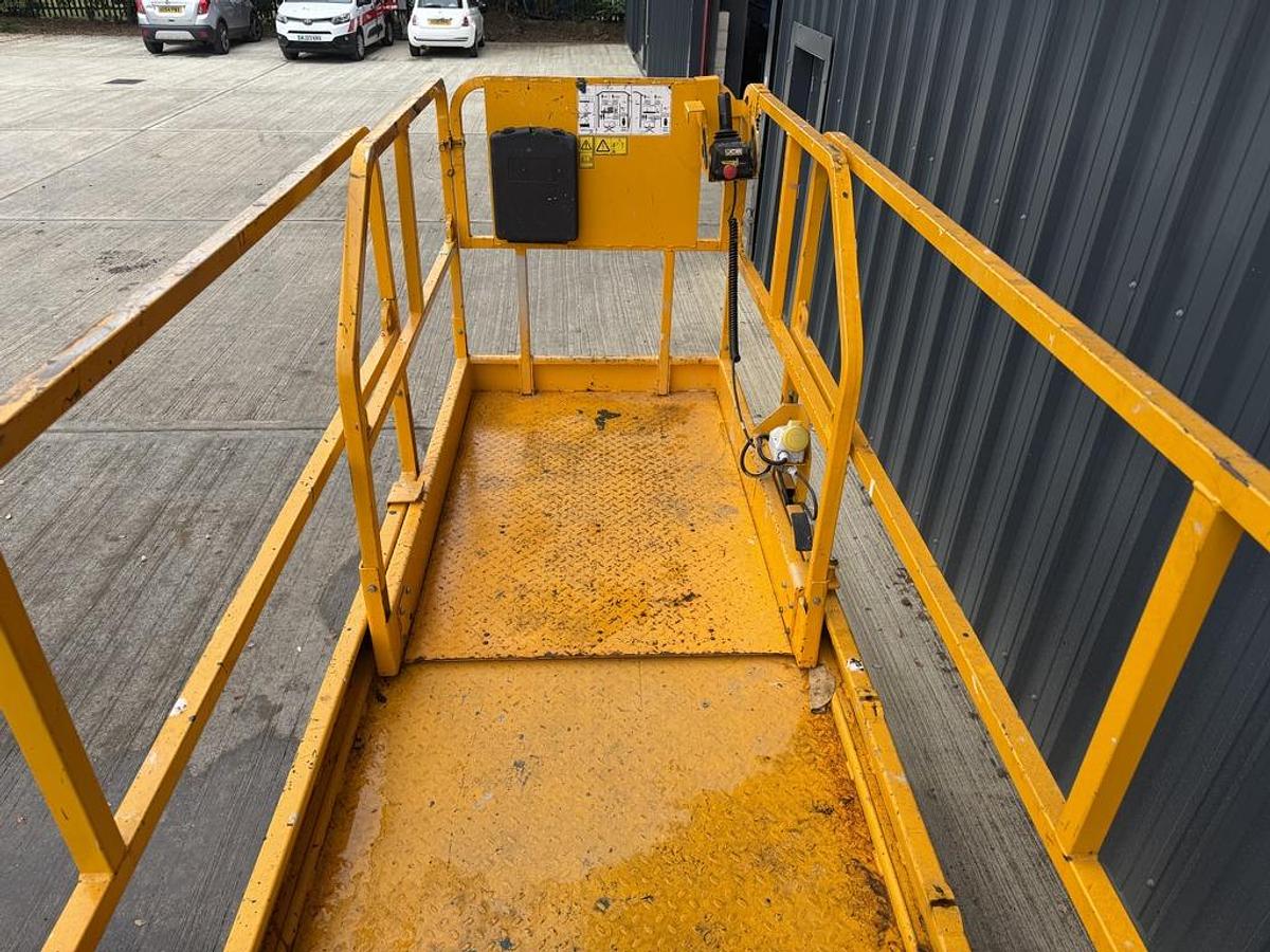 Used JCB S2646E 10m Electric Scissor Lift