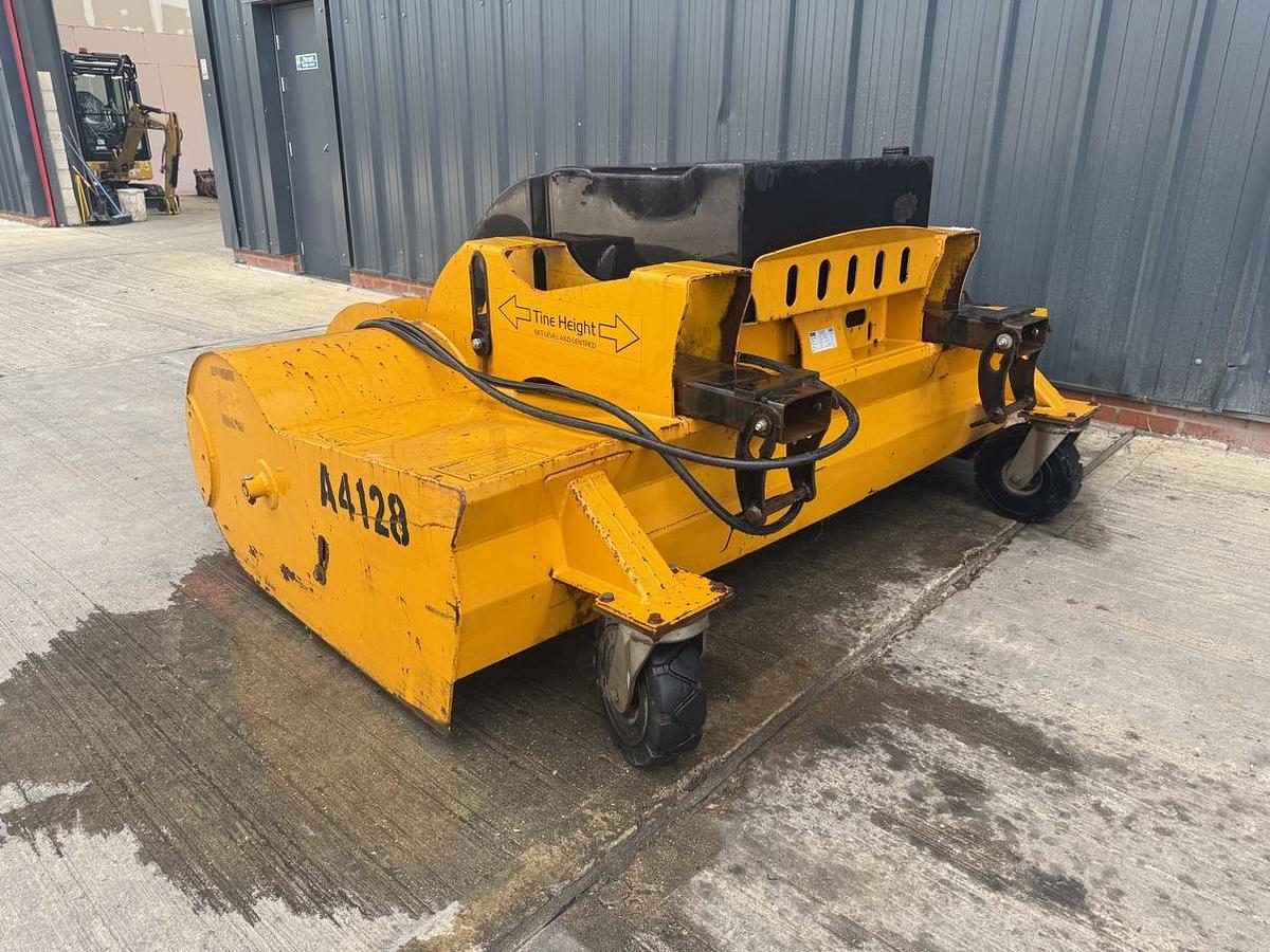Used Eastern Attachments RS220 Sweeper Collector