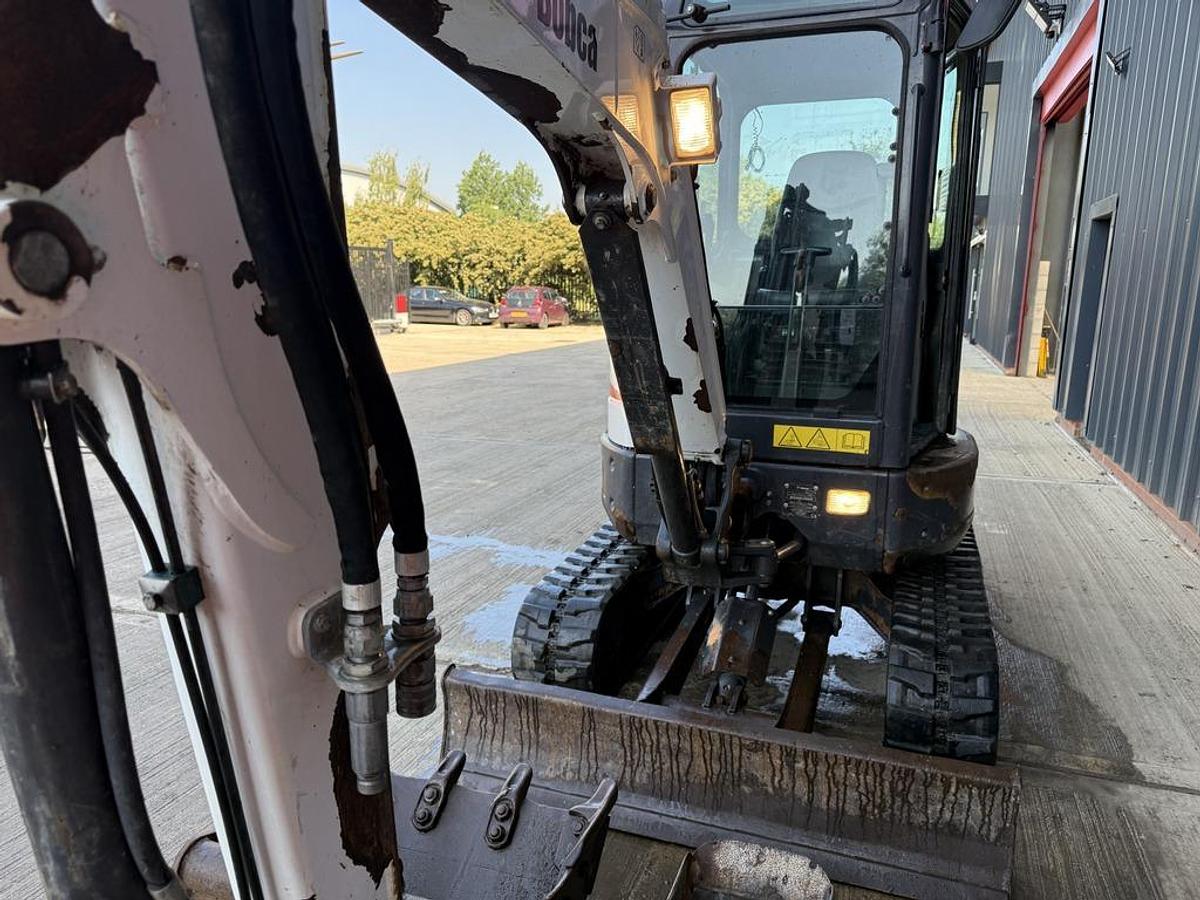 Used Bobcat E26 2.6t Mini Excavator