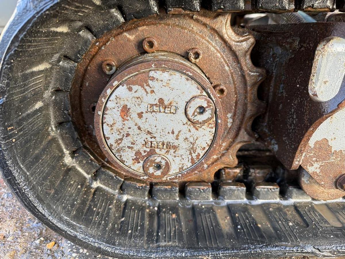 Used Takeuchi TB216 1.8t Mini Excavator