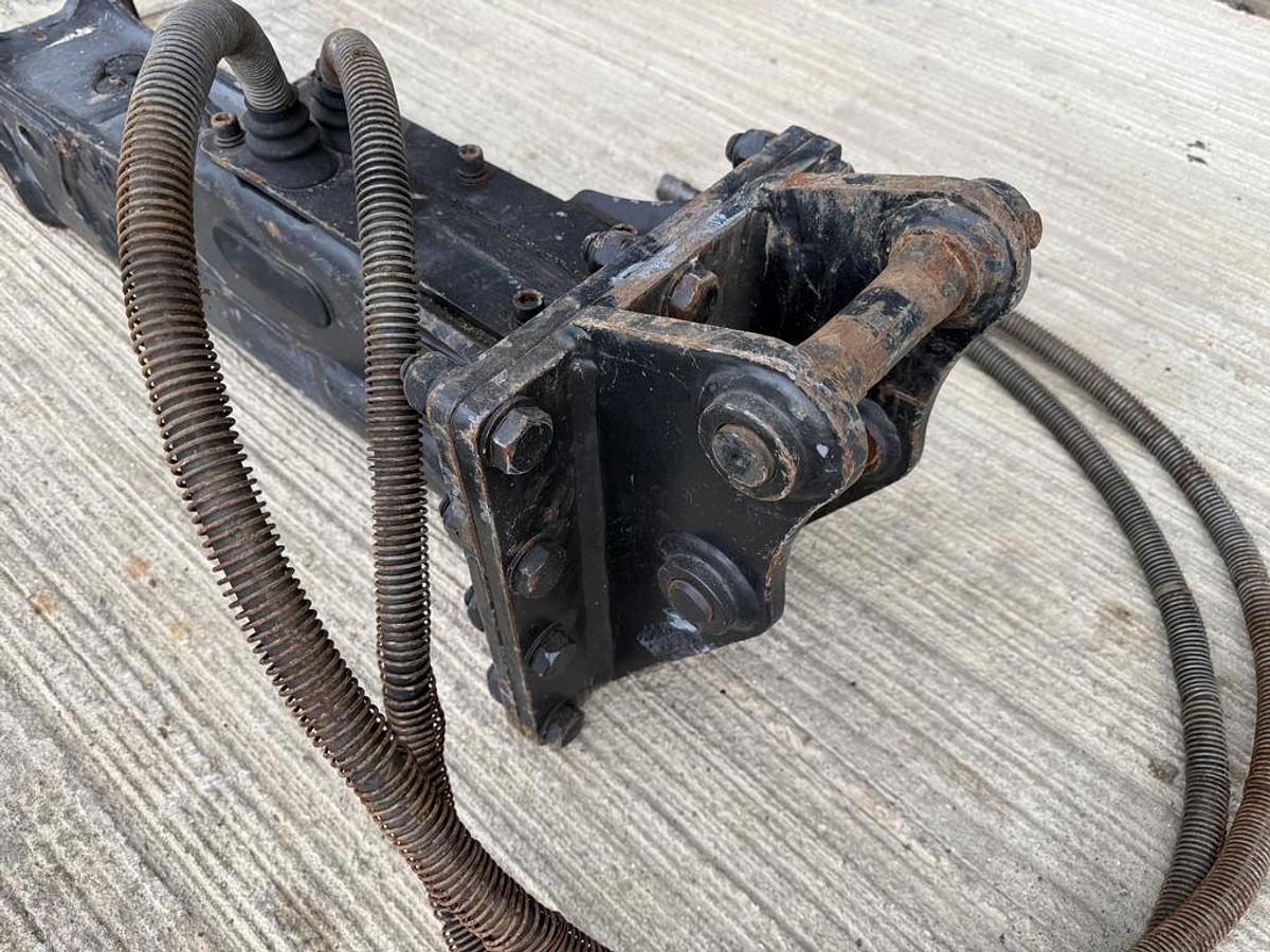 Used OKB 150 1,0 - 3,5 t Hydraulic Breaker