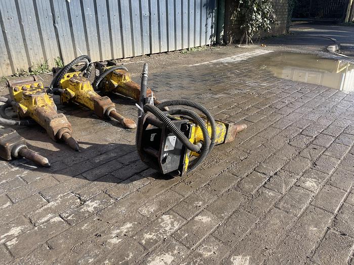 Used ATLAS COPCO SB102