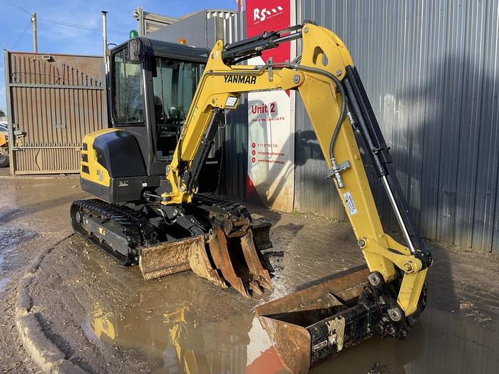 Used Yanmar SV26 2.7t Mini Excavator