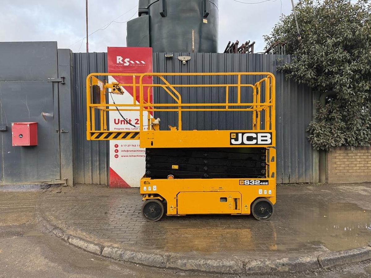 Used JCB S3246E 12m Electric Scissor Lift