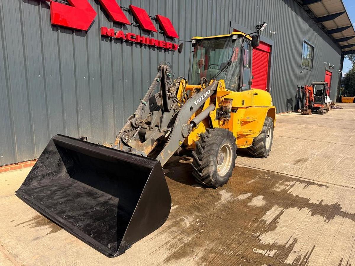 Used Volvo L40B Wheel Loader