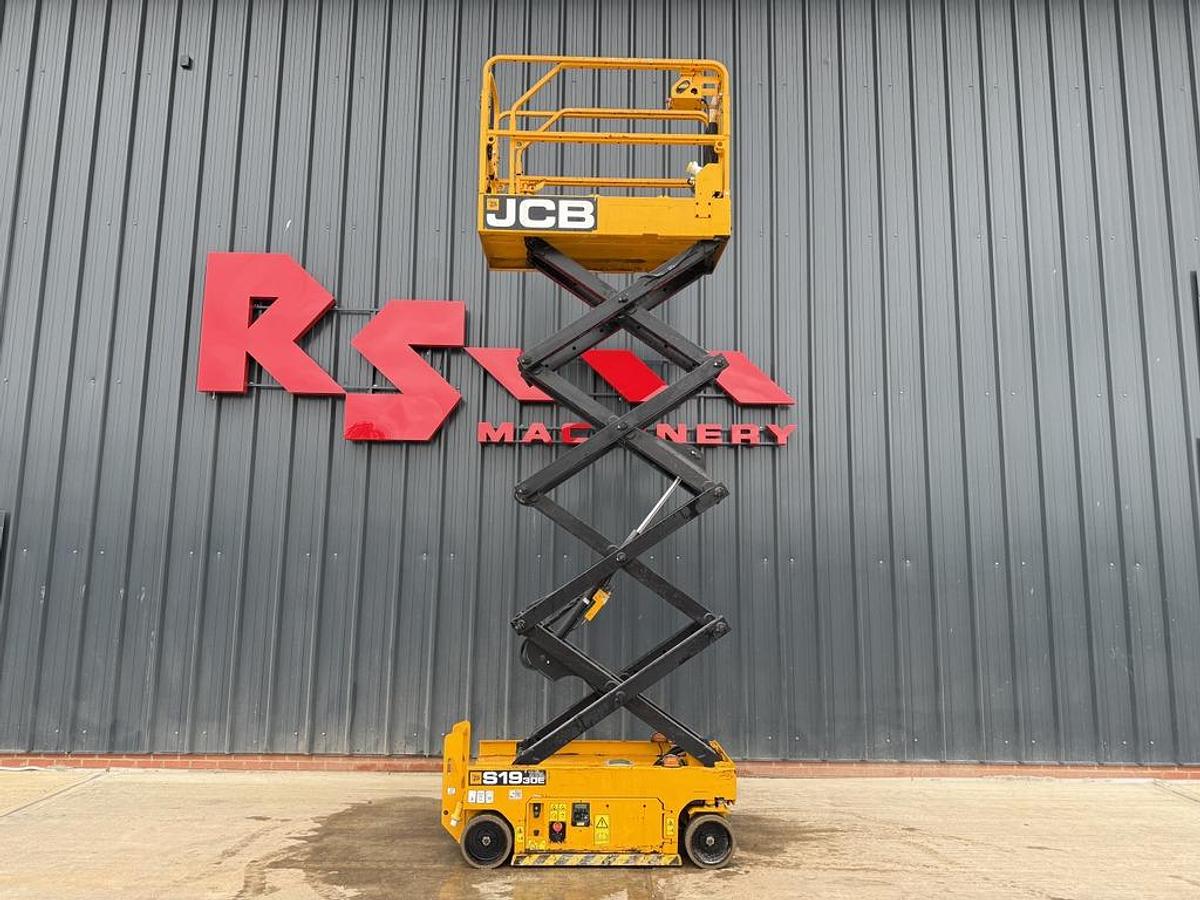 Used JCB S1930E 8m Electric Scissor Lift