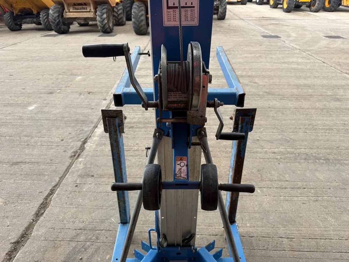Used Genie SLA-10 Material Lift