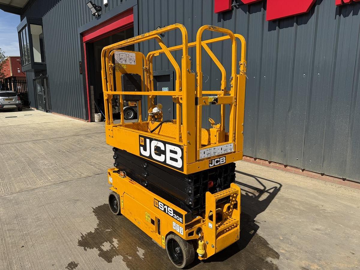 Used 2022 JCB S1930E