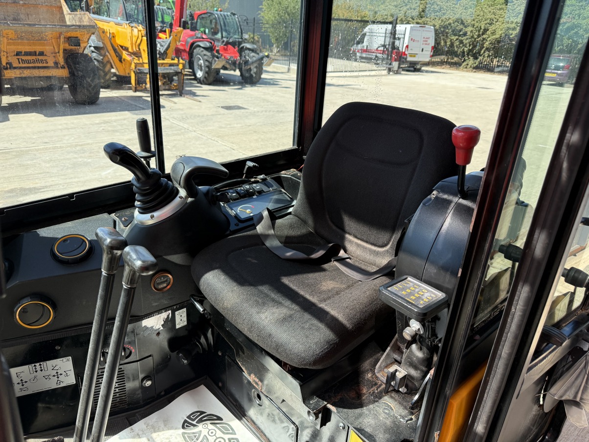 Used 2021 JCB 16C-1
