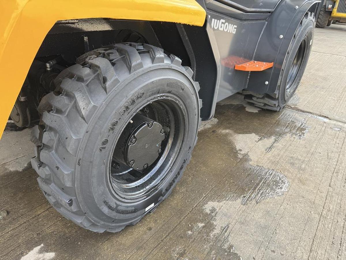Used LiuGong CLG2030H-RT4 3t Rough Terrain Forklift