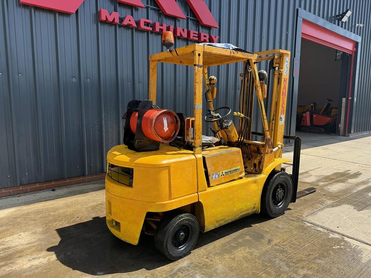 Used Mitsubishi FG25 2.5t LPG Forklift