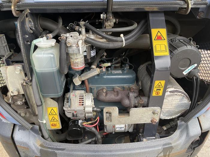 Used KUBOTA KX016-4