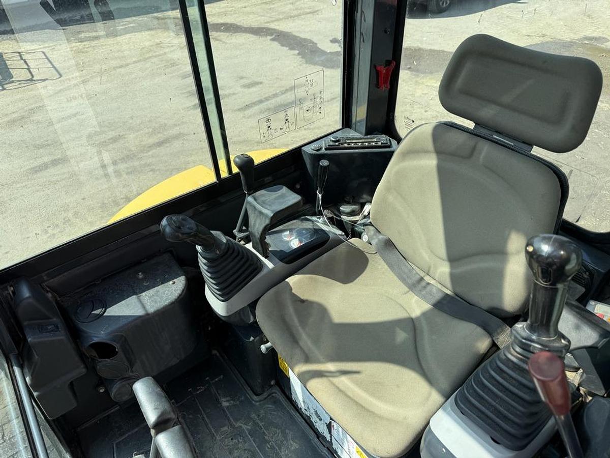 Used Komatsu PC26 MR-3 2.7t Mini Excavator