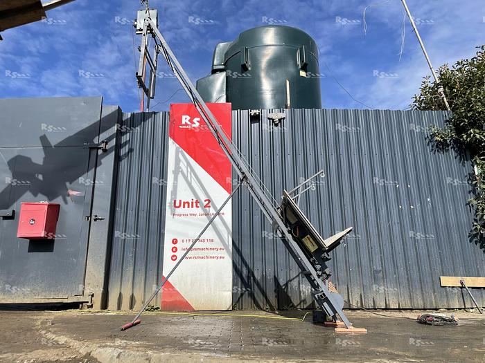 Used ELECTRIC MATERIAL LIFT