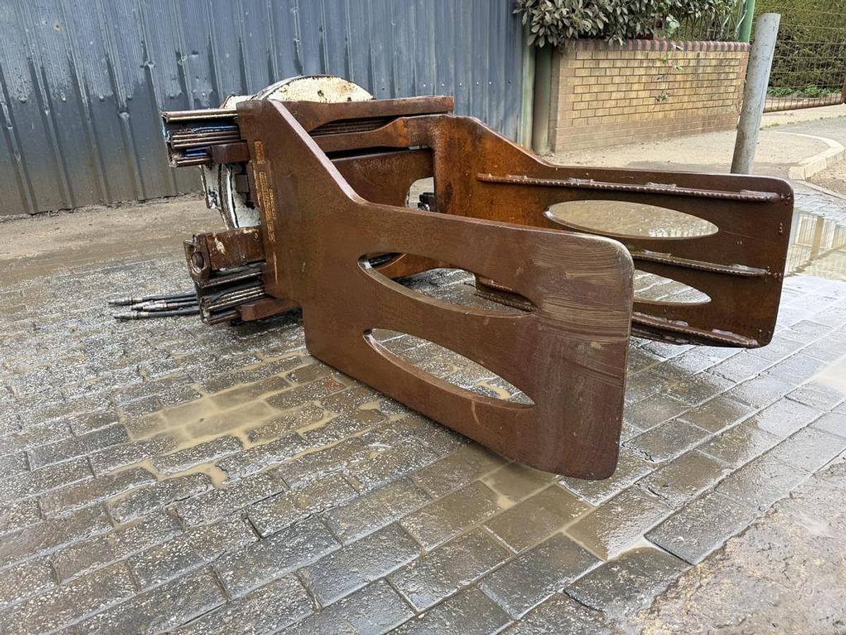 Used BALE CLAMP CASCADE CLASS 2A
