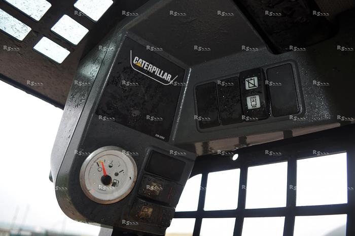 Used CATERPILLAR 216 B3