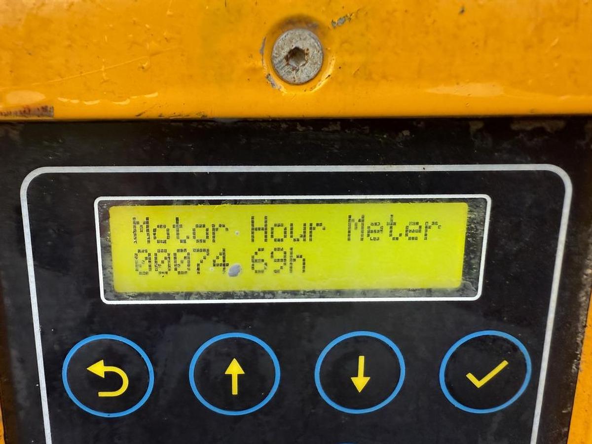 Used JCB S1930E 8m Electric Scissor Lift