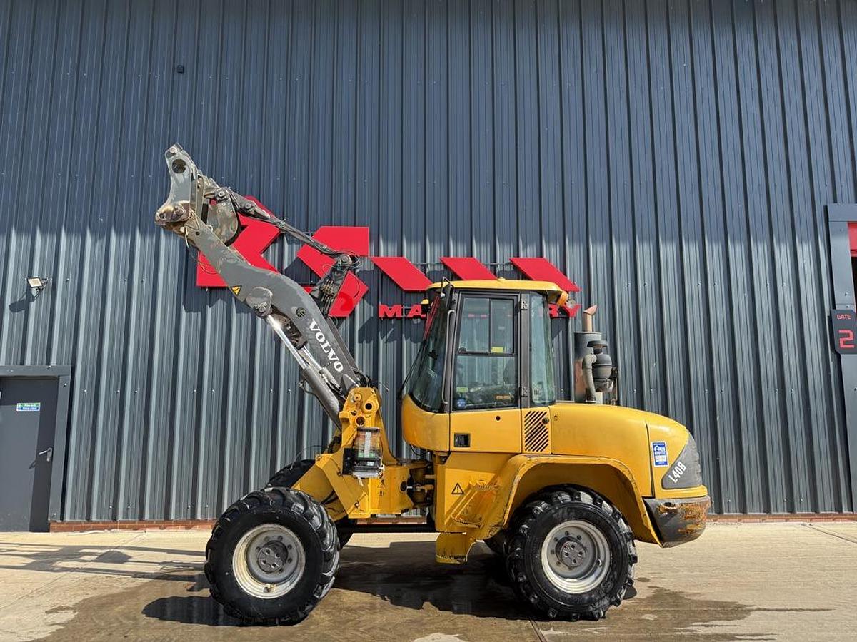 Used Volvo L40B Wheel Loader